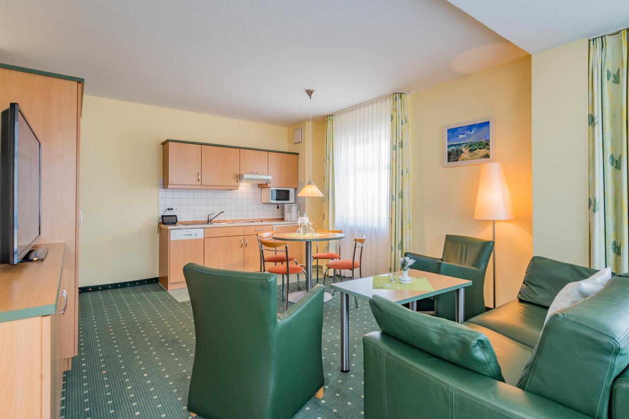 Am Weststrand Aparthotel Kuehlungsborn Exterior foto